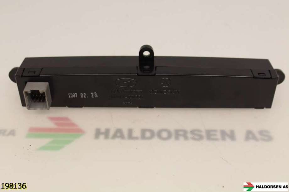Instrument klokke til Hyundai Santa Fe 2006-2009 (Type II, Fase 1)  (HYUNDAI|94510-2B000|)