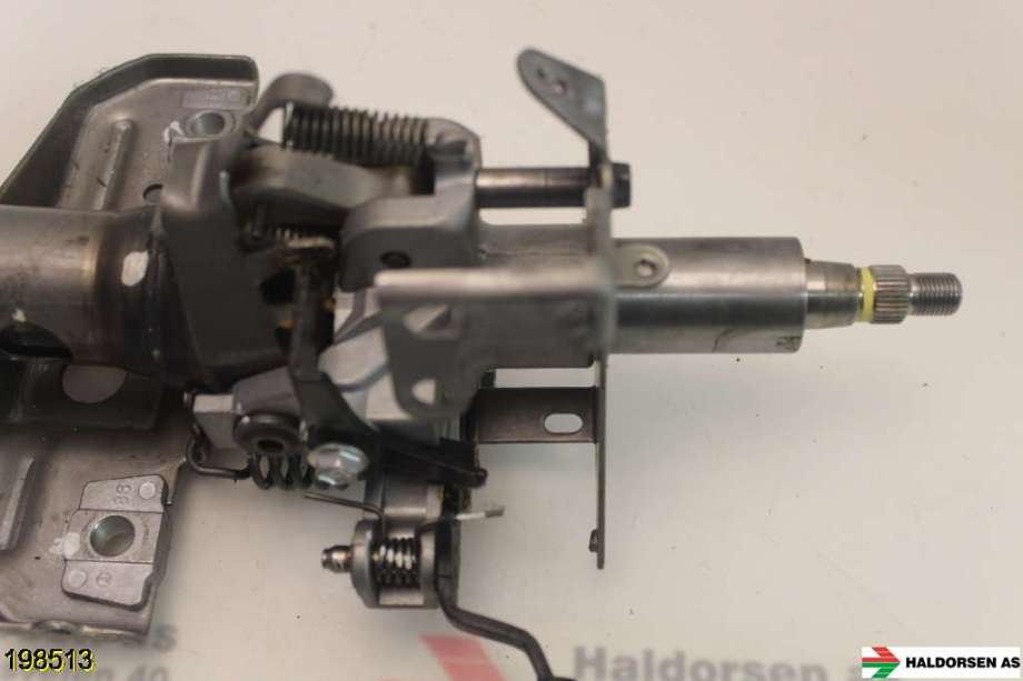 Rattaksel til Toyota Hiace 2007-2012 (Fase 3) (TOYOTA|452502F334|)
