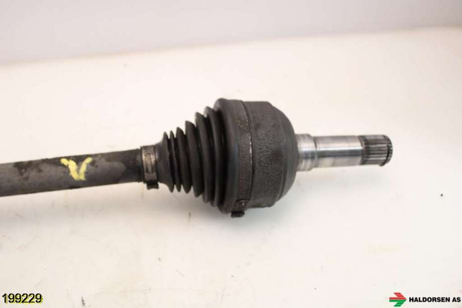 Drivaksel venstre foran til Opel Insignia A 2009-2014  (OPEL|)