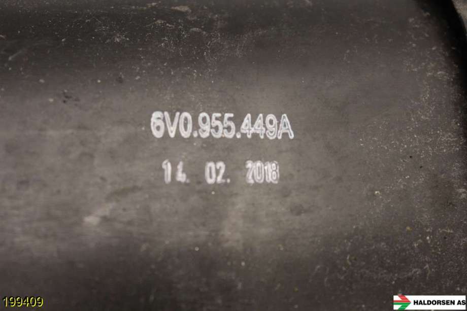 Spylertank til Škoda Fabia 2014-2021 (Type III)  (SKODA|6V0 955 449 A|)