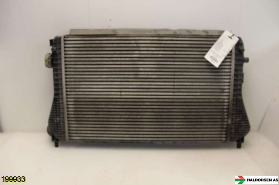 Intercooler til VW Passat 2005-2010 (B6) (B6) (VOLKSWAGEN|3C0 145 805 AM||2C0 145 805 AE)