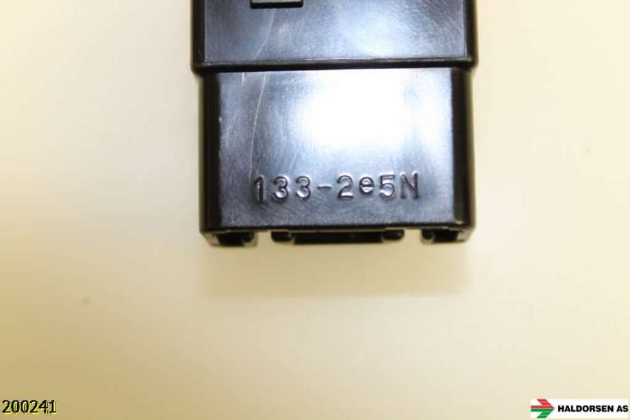 Bryter setevarme til Toyota RAV4 2006-2009 (Type III, Fase 1)  (TOYOTA|15B088|)