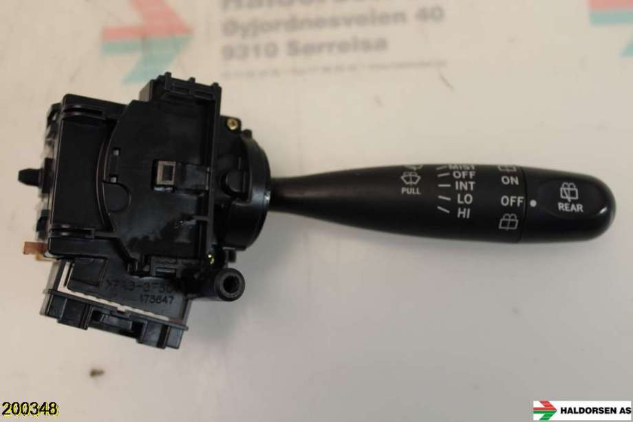 Bryter visker til Toyota Yaris 2003-2005 (Type I, Fase 2)  (TOYOTA|8465252040|)