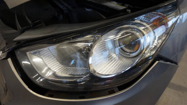 Frontlykt venstre halogen til Hyundai Ix35, 2010-2015  (HYUNDAI|921012Y000)