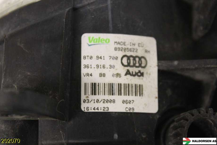 Tåkelykt høyre foran til VW CC 2008-2012 (PASSAT CC) (PASSAT CC) (VOLKSWAGEN|8T0 944 700|)