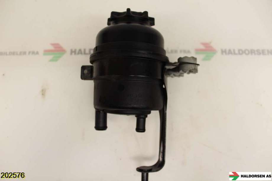 Servo oljebeholder til BMW 5-Serie 2003-2010 (E60/E61) (E60/E61) (BMW|32 41 6 851 217|)