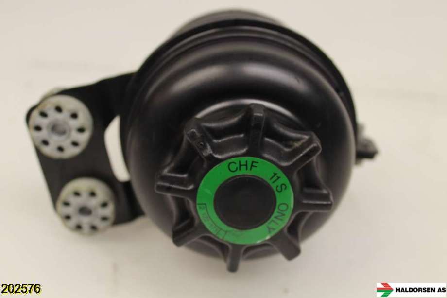 Servo oljebeholder til BMW 5-Serie 2003-2010 (E60/E61) (E60/E61) (BMW|32 41 6 851 217|)