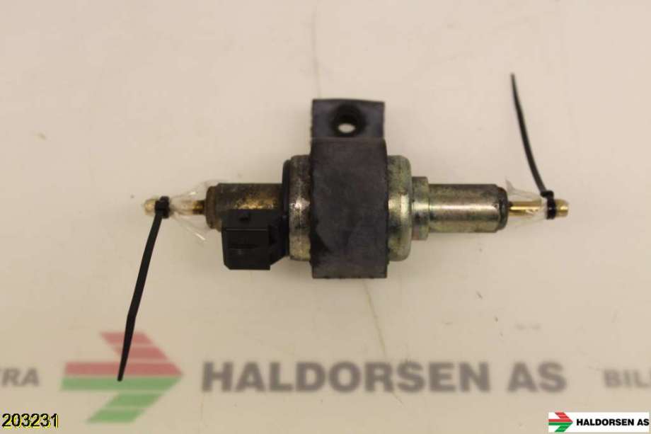 Dieselpumpe til VW Transporter / Caravelle, 2003-2009 (Fase 1) (T5) (T5) (VOLKSWAGEN|89372A)