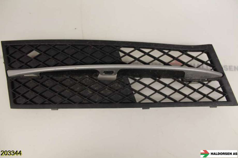 Grill til BMW 5-Serie, 2010-2017 (F10/F11) (F10/F11) (BMW|51117200700-09)