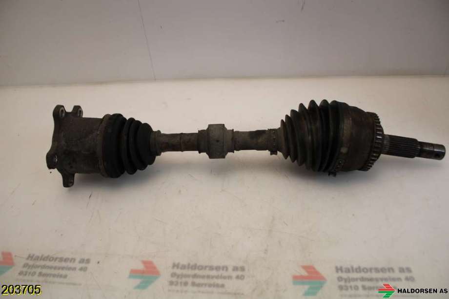 Drivaksel høyre foran til Nissan X-Trail, 2002-2007 (T30) (T30) (NISSAN|391008H712)