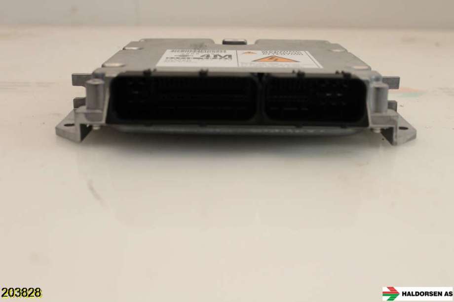 Styreenhet motor til Nissan X-Trail 2002-2007 (T30) (T30) (NISSAN|23710 EQ465|)