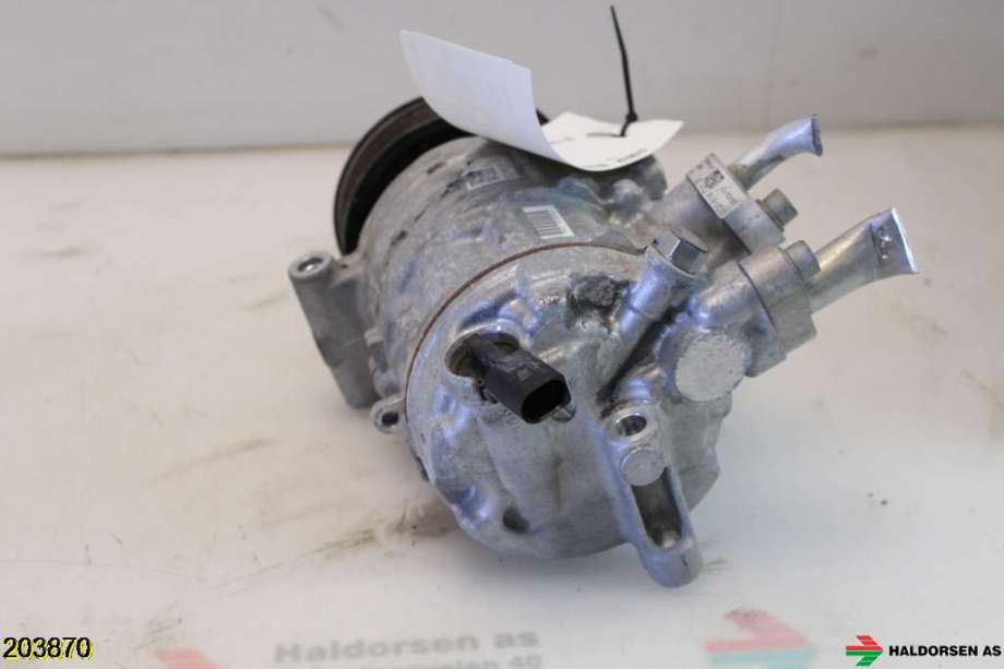 Aircondition kompressor til VW Golf VII 2012-2017 (Fase 1)  (VOLKSWAGEN|5Q0 820 803 F|)