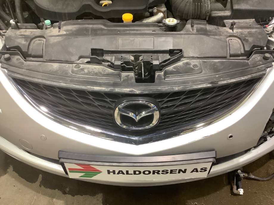 Grill til Mazda 6, 2010-2013 (Type II, Fase 2)  (MAZDA|GS1D-50-710F)