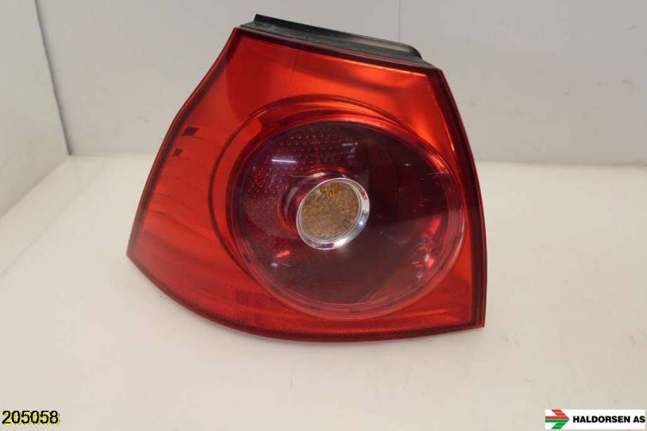 Baklykt venstre til VW Golf V, Combi 2003-2008  (VOLKSWAGEN|1K6 945 095 AA|)