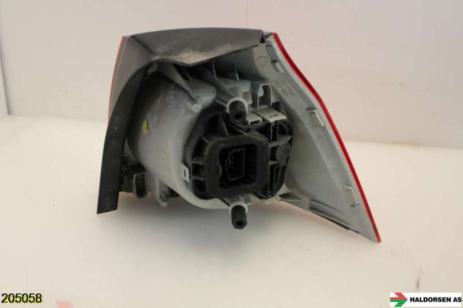 Baklykt venstre til VW Golf V, Combi 2003-2008  (VOLKSWAGEN|1K6 945 095 AA|)