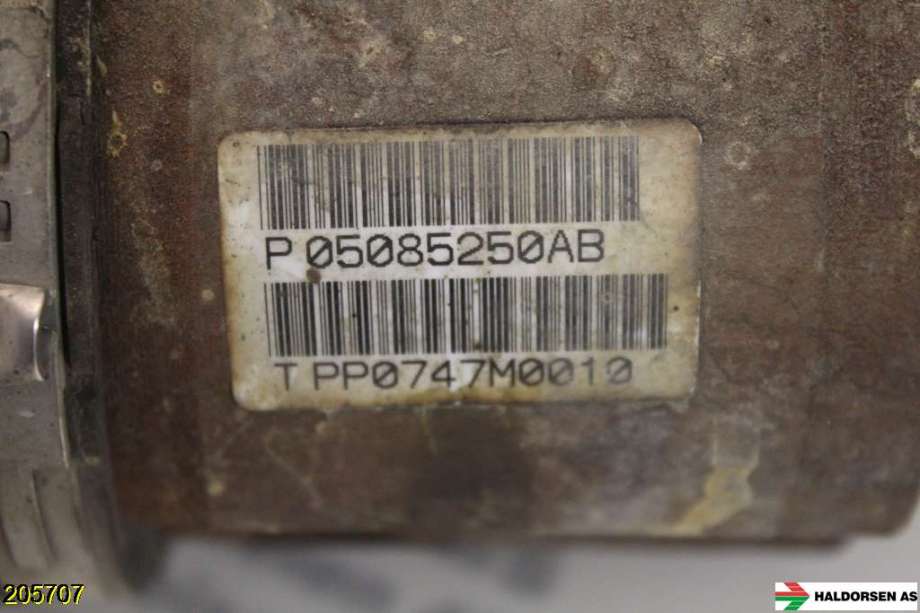 Drivaksel høyre foran til Jeep Compass 2007-2009 (Type I, Fase 1)  (JEEP||P05085250AB)