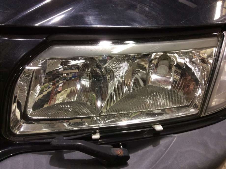 Frontlykt venstre halogen til Volvo S80 1998-2006 (Type I)  (VOLVO|8639557||89007829)