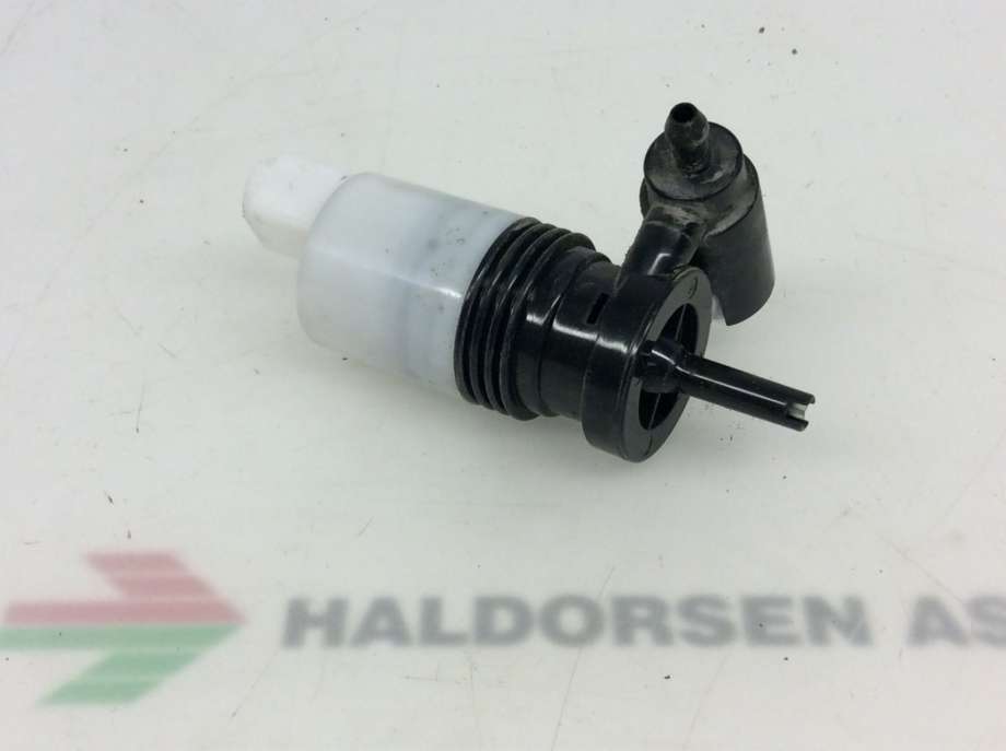 Spylerpumpe foran til Mercedes GLK 2008-2015 (X204) (X204) (MERCEDES|A 204 866 05 21|204 866 0521|)
