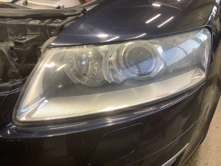 Frontlykt venstre halogen til Audi A6, 2005-2008 (Type III, Fase 1) (C6) (C6) (AUDI|4F0 941 029 AK)
