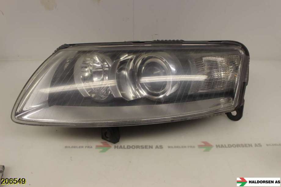 Frontlykt venstre halogen til Audi A6 2005-2008 (Type III, Fase 1) (C6) (C6) (AUDI|4F0 941 029 AK|)