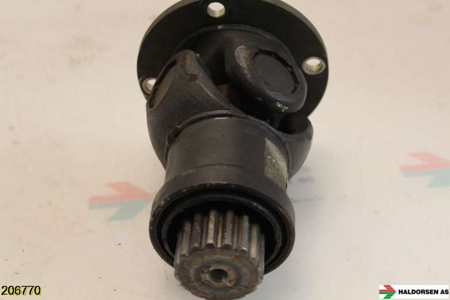 Mellomaksel midtre til Mercedes 208-416 1995-->>  (MERCEDES|)