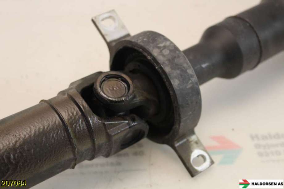 Mellomaksel til BMW X3 2010-2017 (F25) (F25) (BMW|26 10 7 612 791||7612791-03)