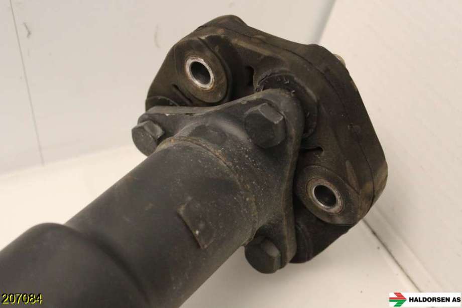 Mellomaksel til BMW X3 2010-2017 (F25) (F25) (BMW|26 10 7 612 791||7612791-03)