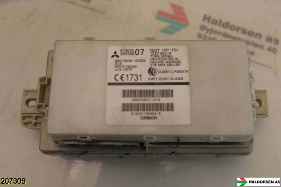 Sikringsboks til Mitsubishi Space Star 2013-->> (Type II)  (MITSUBISHI|8637A907|)