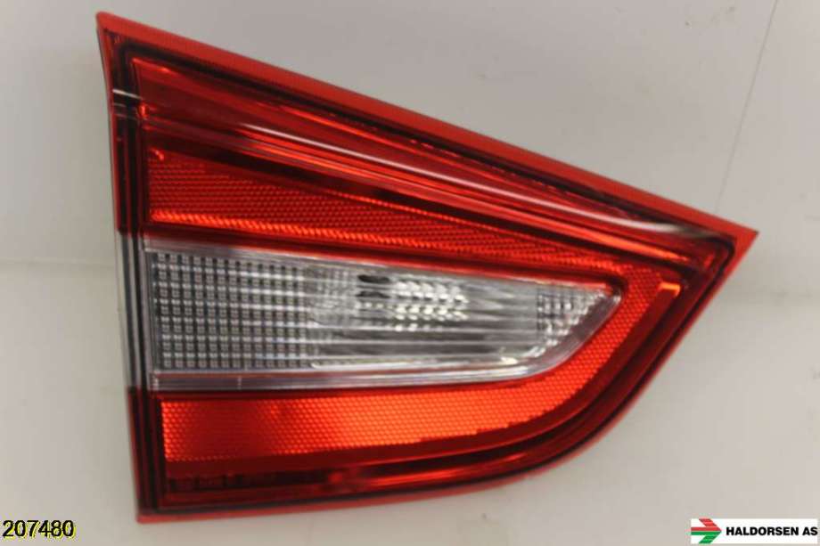 Baklykt venstre indre til Suzuki SX4 S-CROSS, 2013-->> (Type II)  (SUZUKI|36274-64R00)