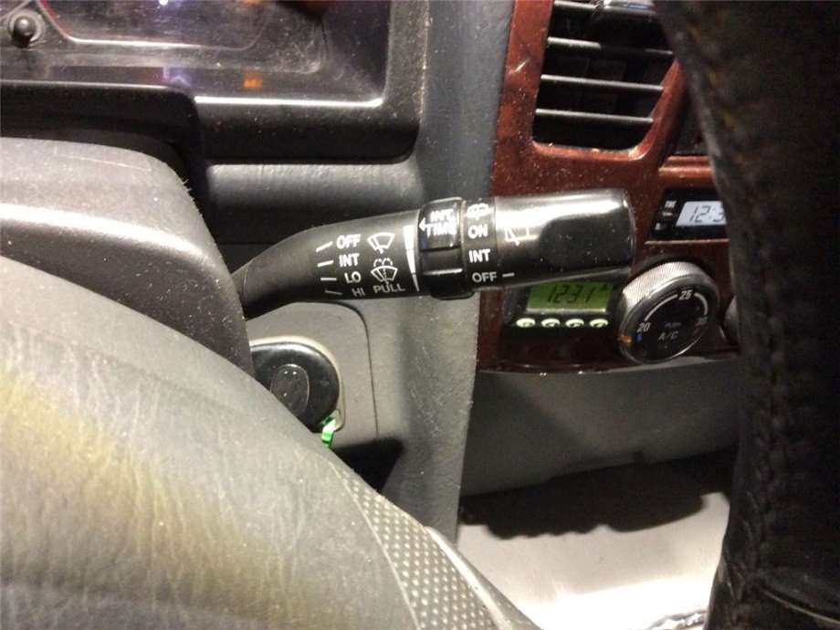 Bryter visker til Suzuki Grand Vitara 1998-2005 (Type II)  (SUZUKI||17A164 LH2)