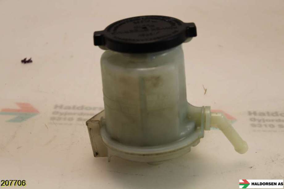Servo oljebeholder til Toyota Land Cruiser 150 2014-->> (Fase 2) (TOYOTA|4436060331|)