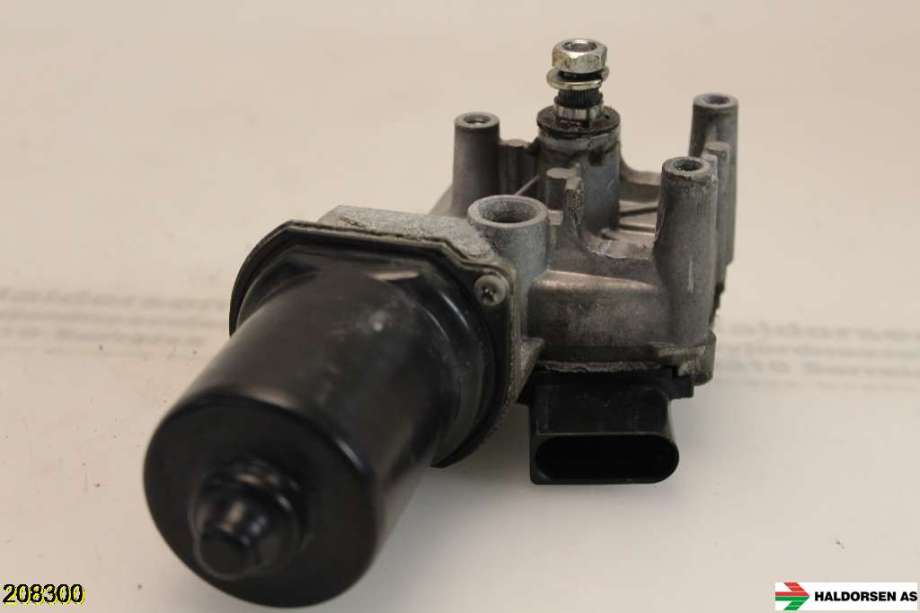 Viskermotor frontrute til VW Passat 2011-2015 (B7) (B7) (VOLKSWAGEN|3AB 955 023 A|KUN MOTOR|3AB 955 419A)