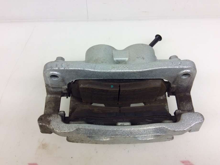 Bremsecaliper venstre foran til Ford Ranger / Ranger Raptor 2015-2022  (FORD|EB3C-2B302-AA|)