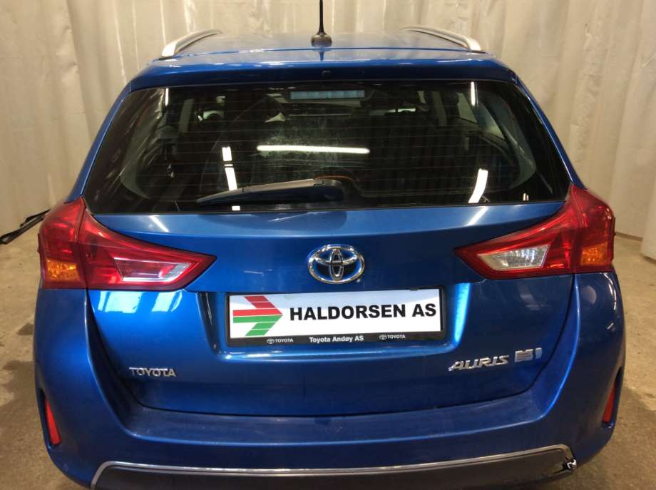 Baklykt høyre indre til Toyota Auris 2013-2015 (Type II, Fase 1)  (TOYOTA|8158102500|)