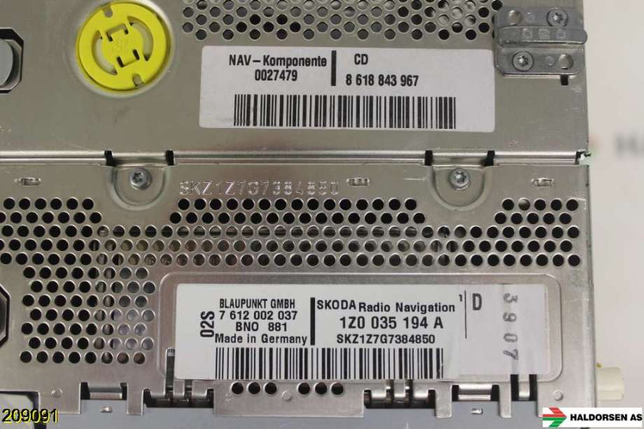 Bilstereo navigasjon til Škoda Octavia 2005-2008 (Type II, Fase 1)  (SKODA|1Z0 035 194 A|)