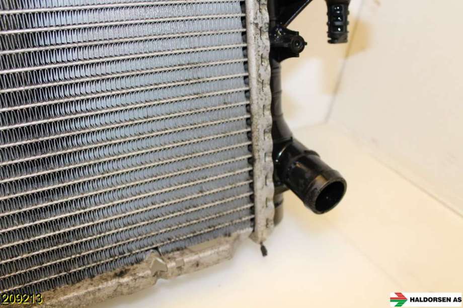 Radiator (manuell gir) til VW Transporter / Caravelle 2003-2009 (Fase 1) (T5) (T5) (VOLKSWAGEN|7HO 121 253J||7HO 121 253 G)