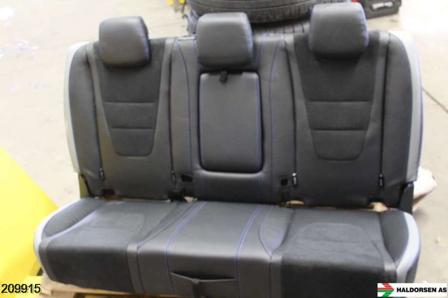 Sete bak til Ford Ranger / Ranger Raptor 2015-2022 (FORD|2286985|2313494|)