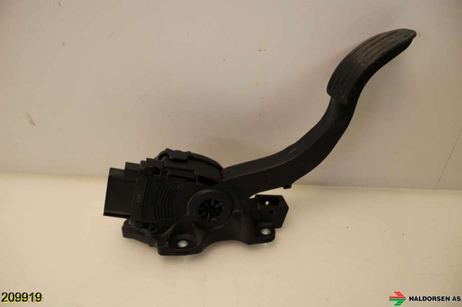 Pedal gass til Volvo XC70 2014-2016 (Type II, Fase 2)  (VOLVO|31329057|)