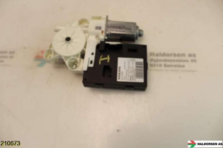 Ruteheis høyre til Volvo V50 2004-2007 (Fase 1)  (VOLVO||30737681)