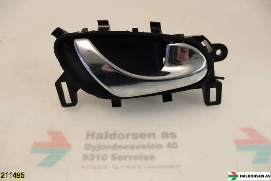 Dørhåndtak inv høyre bak til Nissan Qashqai, 2014-2021 (Type II)  (NISSAN|)