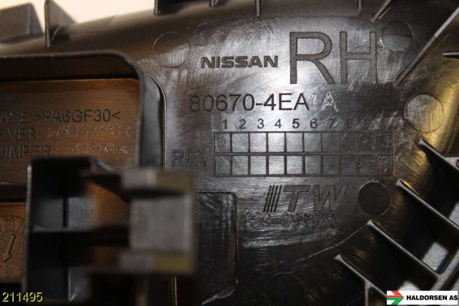 Dørhåndtak inv høyre bak til Nissan Qashqai 2014-2021 (Type II)  (NISSAN||80670-4EA)