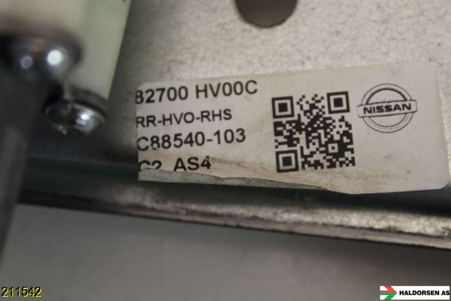 Ruteheis høyre til Nissan Qashqai 2014-2021 (Type II) (NISSAN||82700 HV00C)