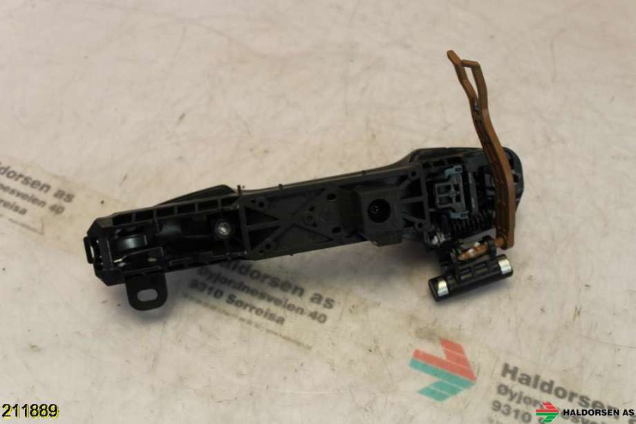 Dørhåndtak utv venstre bak til Toyota RAV4 2013-2015 (Type IV, Fase 1)  (TOYOTA|6921142040B1|)