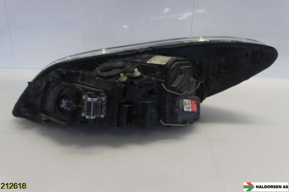 Frontlykt høyre halogen til Volvo C30 2010-2012 (Fase 2)  (VOLVO|32206155||31214804)