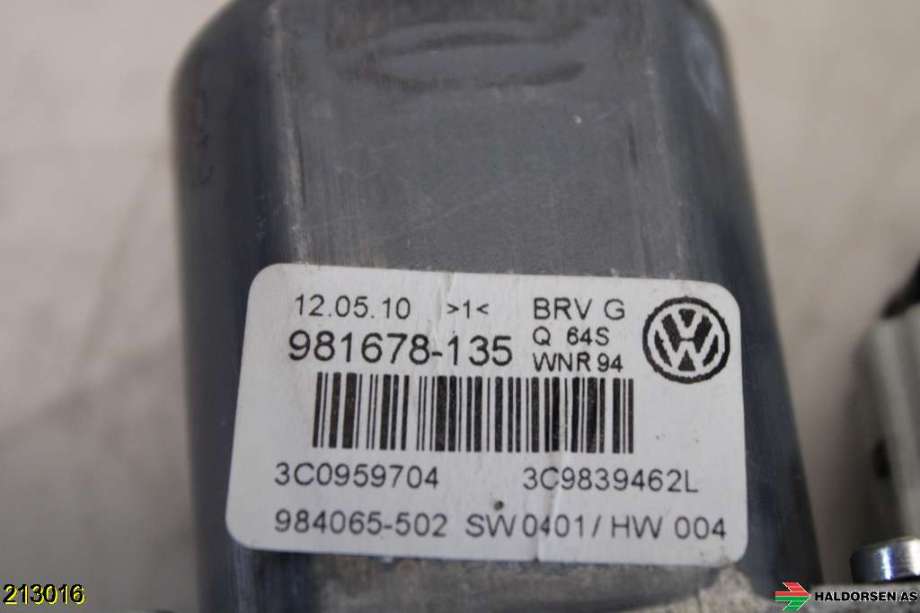 Ruteheis høyre til VW Passat 2005-2010 (B6) (B6) (VOLKSWAGEN|3C0 959 704|)