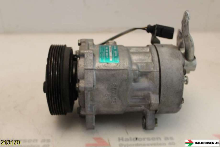 Aircondition kompressor til VW Transporter / Caravelle 2009-2015 (Fase 2) (T5) (T5) (VOLKSWAGEN|7H0 820 803 F||7HO 820 803 F)