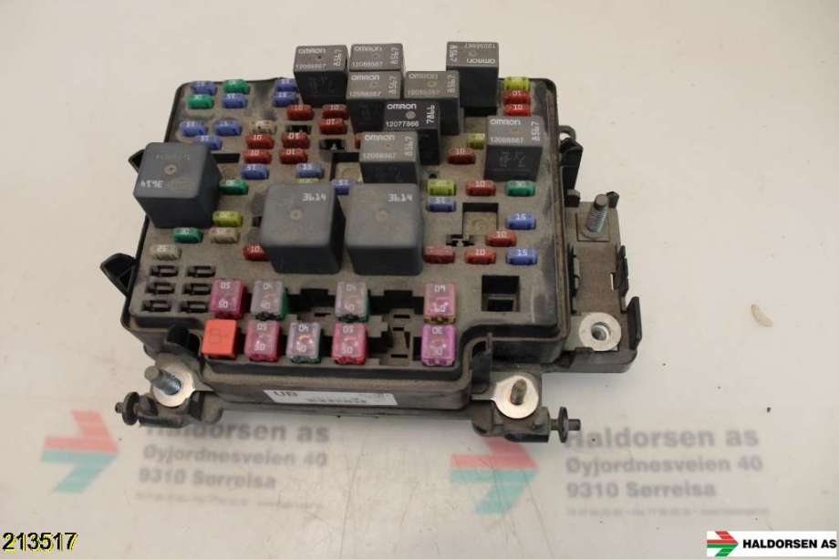 Sikringsboks til Chevrolet Tahoe, 2001-2005 (Type II)  (CHEVROLET|)