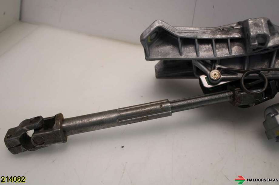 Rattaksel til Volvo S40 2004-2007 (Type II, Fase 1) (VOLVO|31340143|)