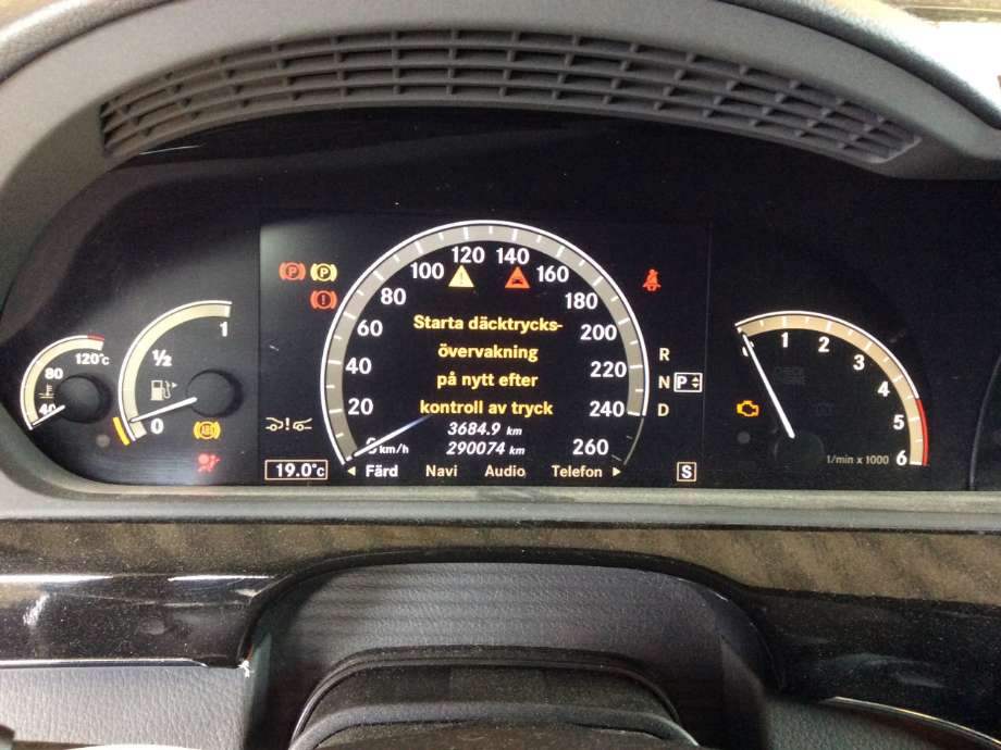 Instrumentpanel til Mercedes S-Klasse, 2005-2013 (W221) (W221) (MERCEDES|A 221 540 25 47)