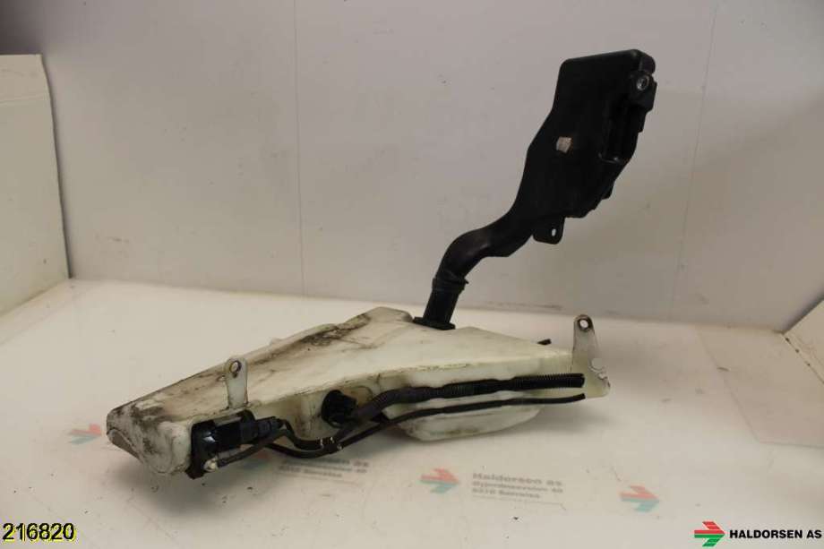 Spylertank til Audi A4, Allroad 2009-2016 (Type I) (B8) (B8) (AUDI|8T0 955 453 C|)